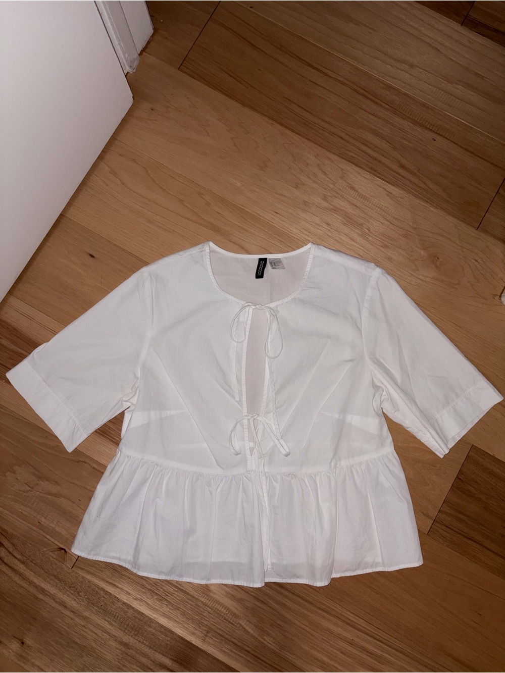 H&M White Tie-Front Peplum Blouse